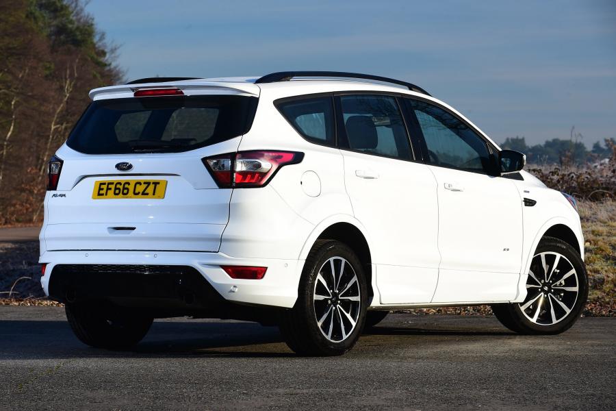  Ford Kuga ST-Line 2017 года  (UK) (фото 4 из 63)
